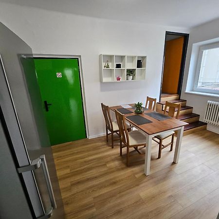Hotel Squash Centrum Prievidza Rum bild
