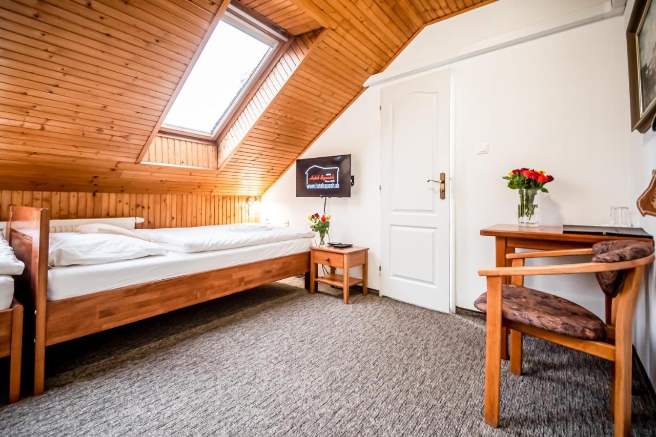 Hotel Squash Centrum Prievidza Exteriör bild