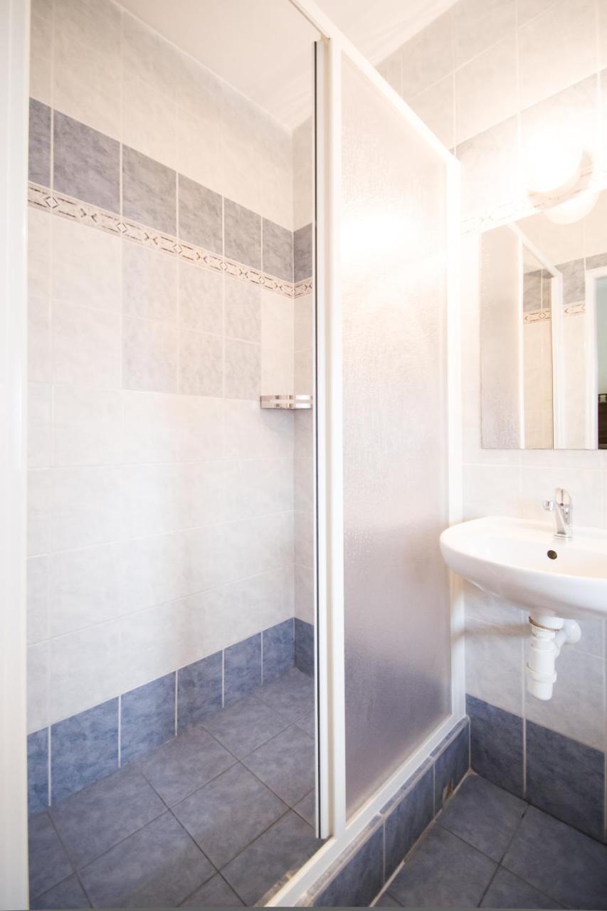 Hotel Squash Centrum Prievidza Exteriör bild
