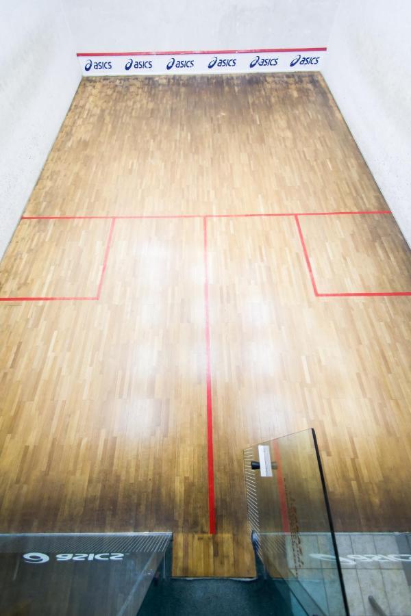 Hotel Squash Centrum Prievidza Exteriör bild